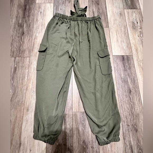 Soho Apparel green pants with New condition. - Picture 2 of 9
